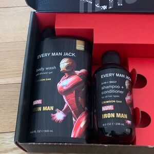 Iron Man Body Wash and Shampoo Set - Black and Red.Body wash and shampoo
